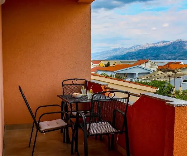 Sidro & Jedro, شقة *