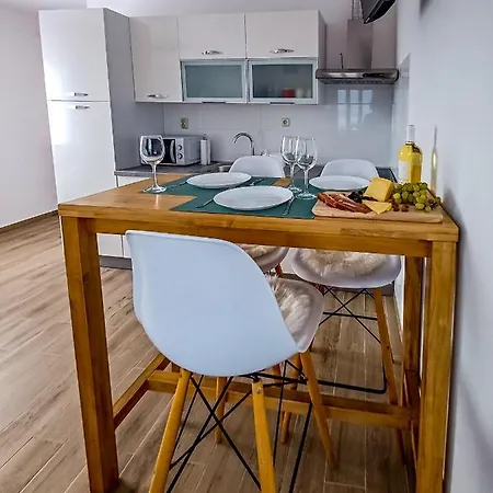 Sidro & Jedro, Appartement Ražanac