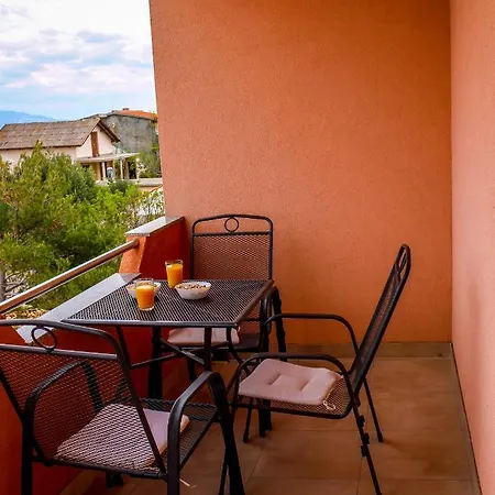 Sidro & Jedro, Appartement Ražanac