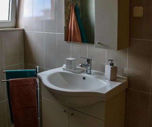 Sidro & Jedro, Apartament