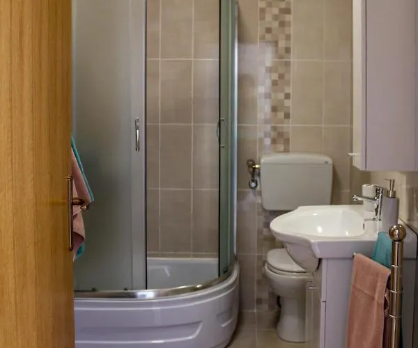 Sidro & Jedro, Apartament